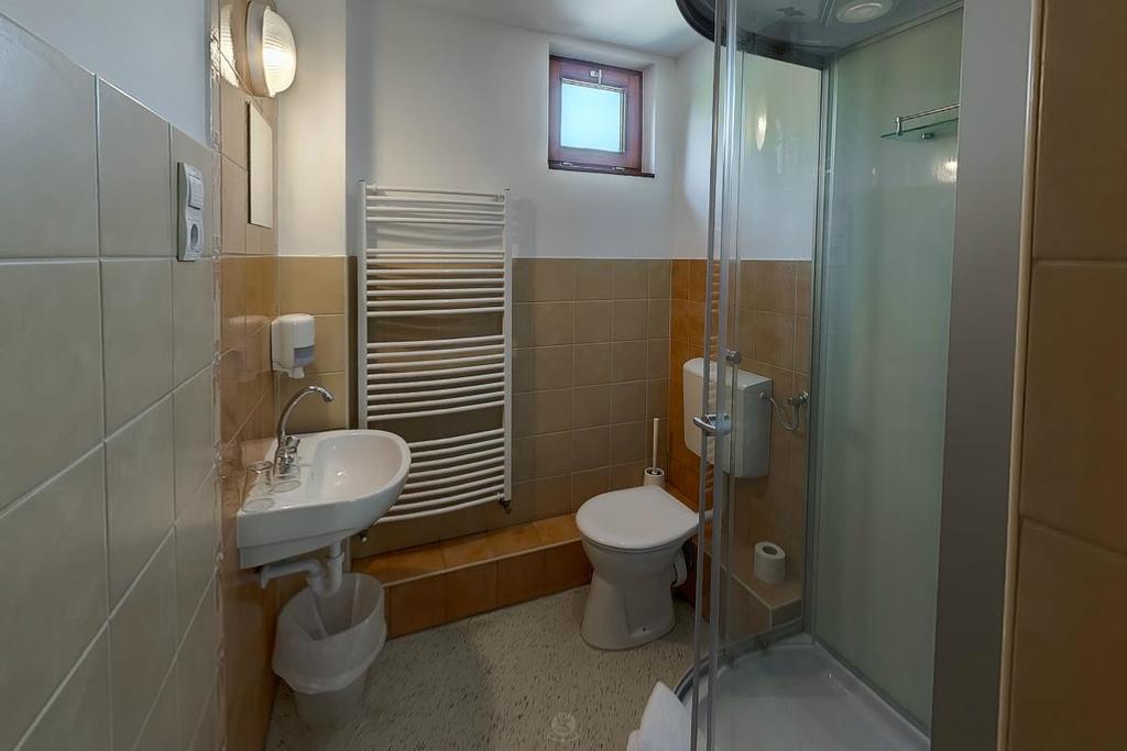 Arena Kemping & Vendeghaz Hotel Будапеща Екстериор снимка